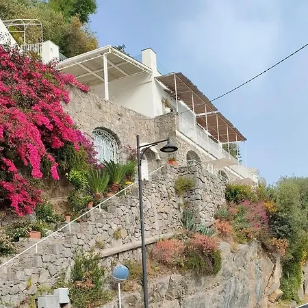 Positanobay 公寓 *